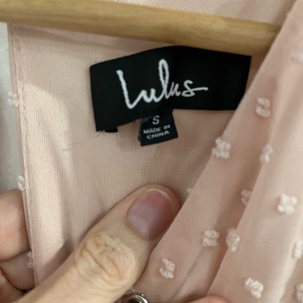 Lulus Elegant Blush Pink Long Sleeve Short Romper Size Small - Picture 2 of 6